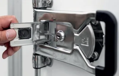 Koffer Schloß Malochergeräte Gmbh Detail Kofferanhänger Schloß