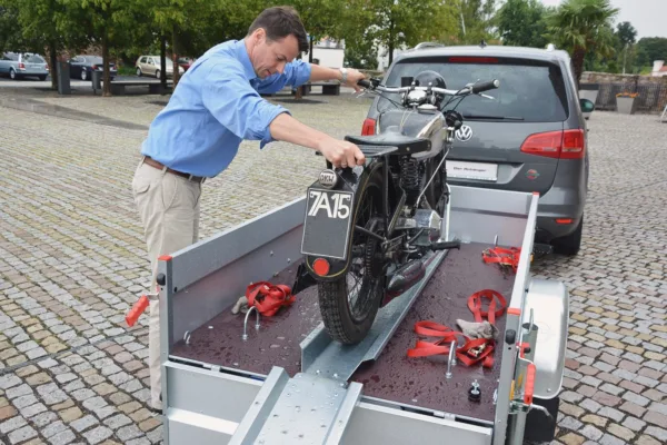 STEMA Motorradtransportsatz mit Bike