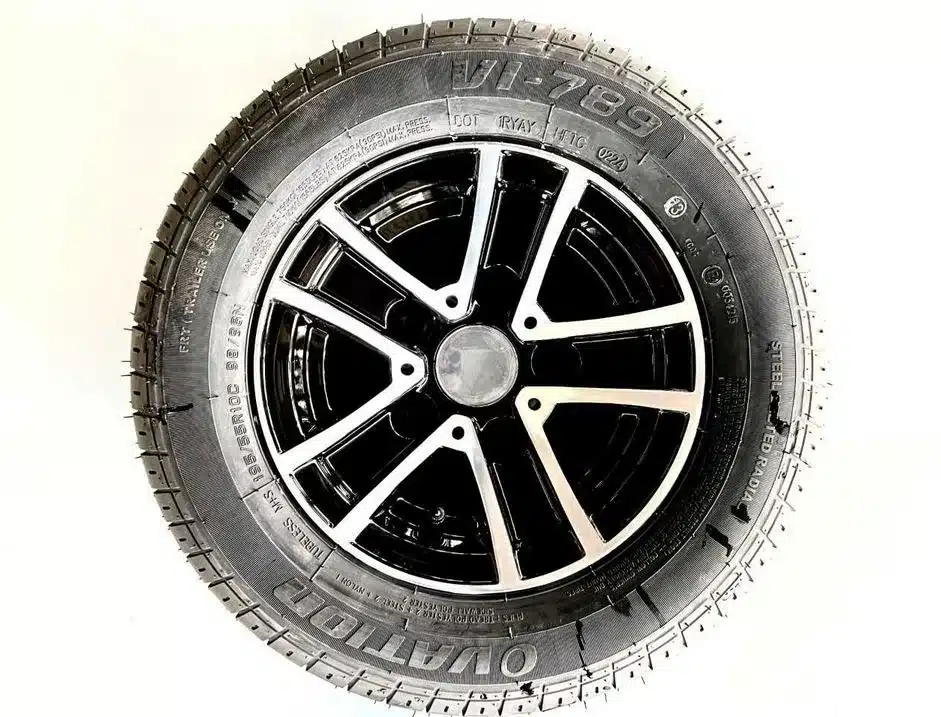 STEMA Rad 19555 R10C 9896N 600x10 5_Loch-Alufelge schwarz poliert